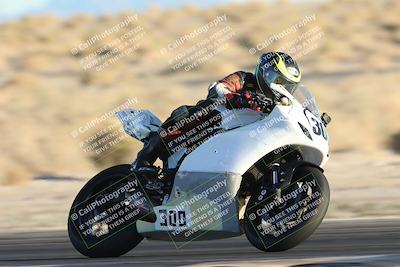 media/Dec-07-2025-CVMA (Sun) [[3e7d2de5dc]]/Race 18-Formula Twins-Formula 40 UL/